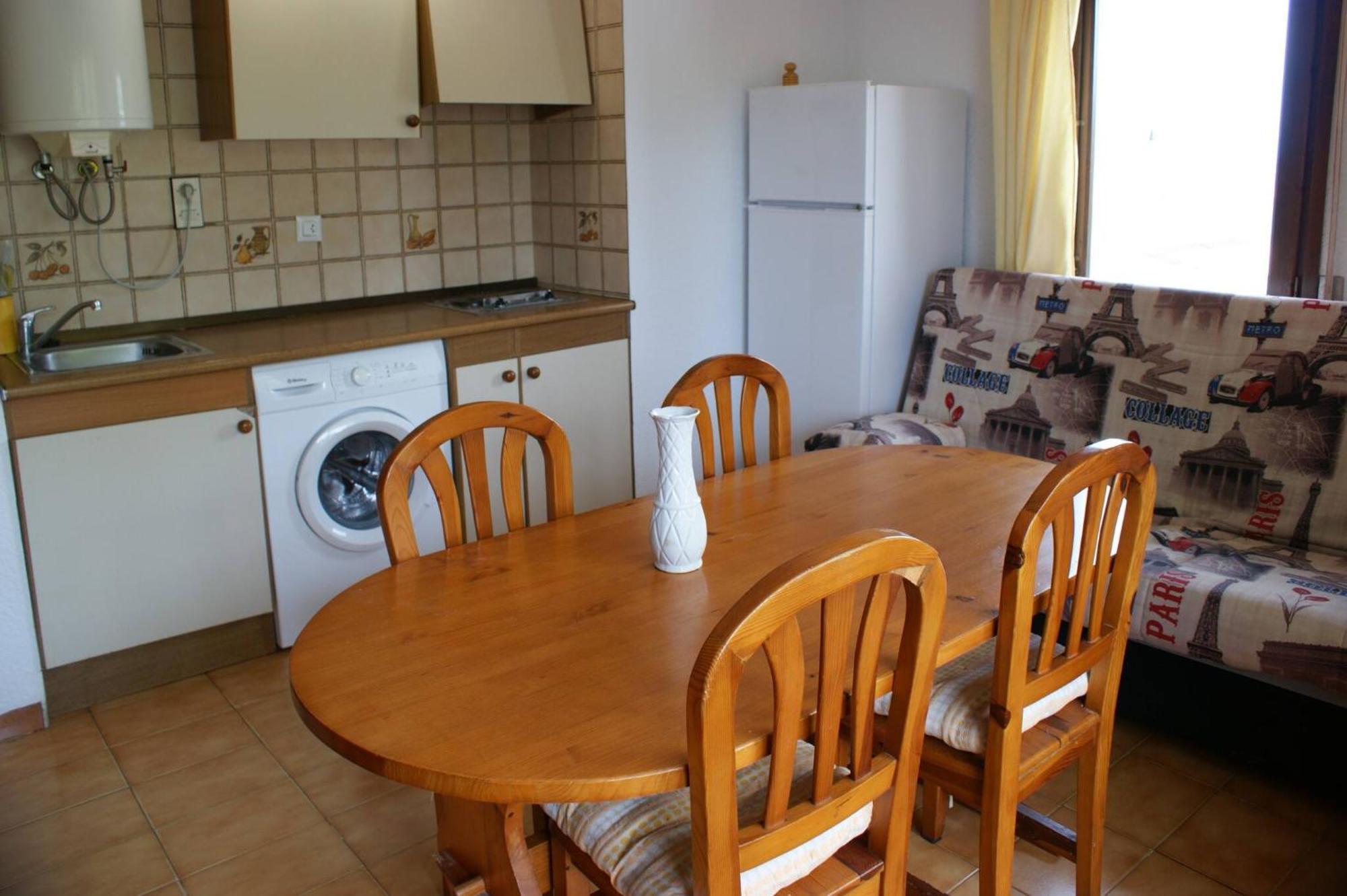 Apartamento En Roses Parking Y Piscina Comunitaria Av-54 Экстерьер фото